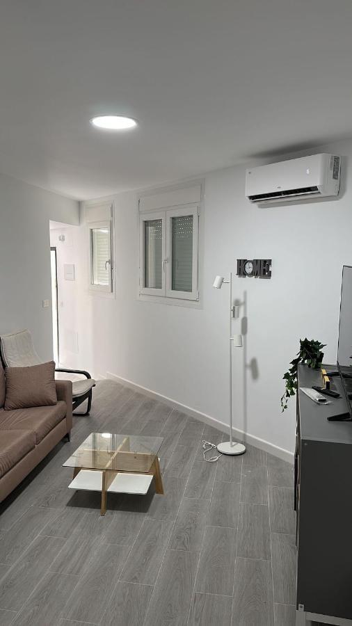 2 Rooms Con Terraza Málaga Buitenkant foto