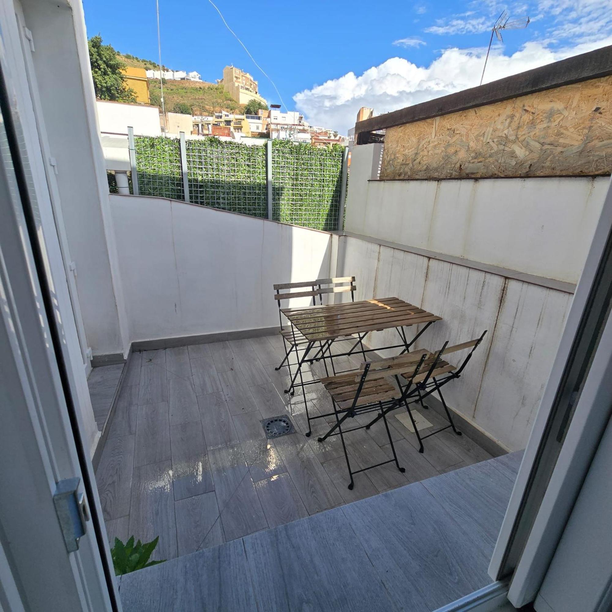 2 Rooms Con Terraza Málaga Buitenkant foto