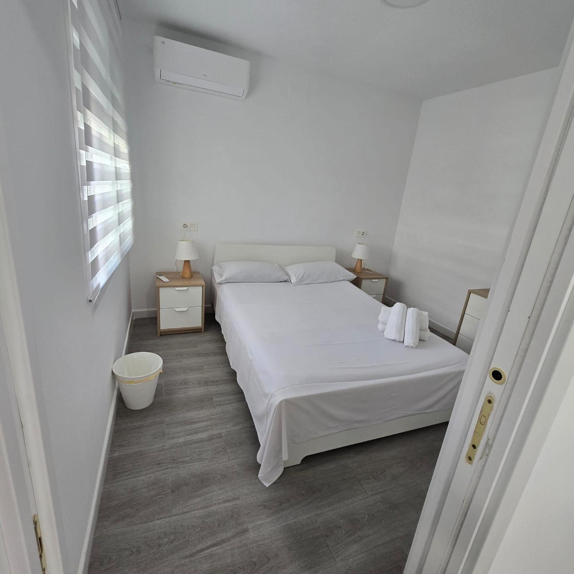 2 Rooms Con Terraza Málaga Buitenkant foto